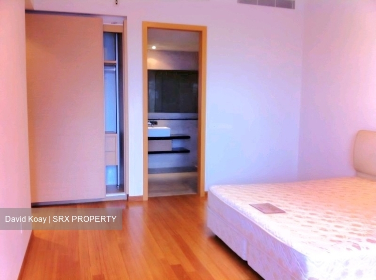 Marina Bay Residences (D1), Condominium #558330021